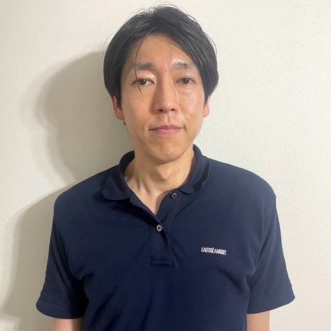 作業に向かう佐藤